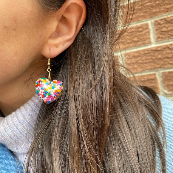 Heart💖🍩Sprinkle Dangle Earrings! Handmade🙋🏻♀️ - Picture 10 of 11